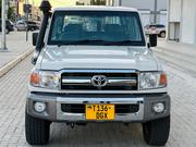 Toyota Land Cruiser 2015 White for sale