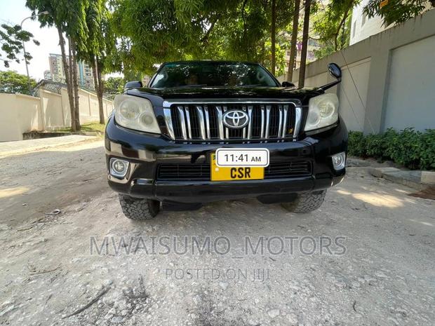 Toyota Land Cruiser Prado 2013 Black