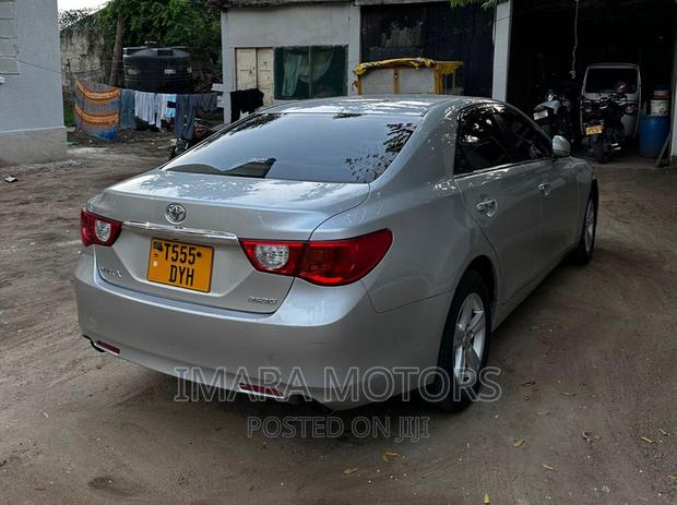 Toyota Mark X 2010 Silver