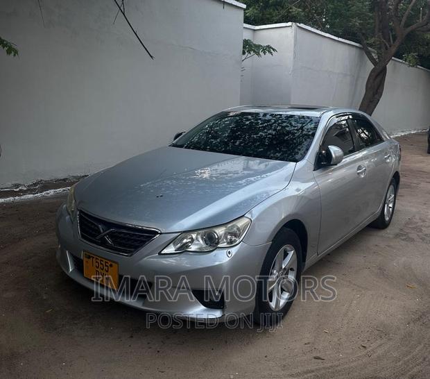Toyota Mark X 2010 Silver