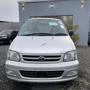 Toyota Noah 2.0 FWD (8 Seater) 2001 Gray for sale