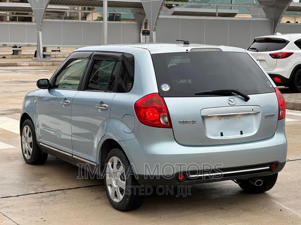Mazda Verisa 2011 Gray