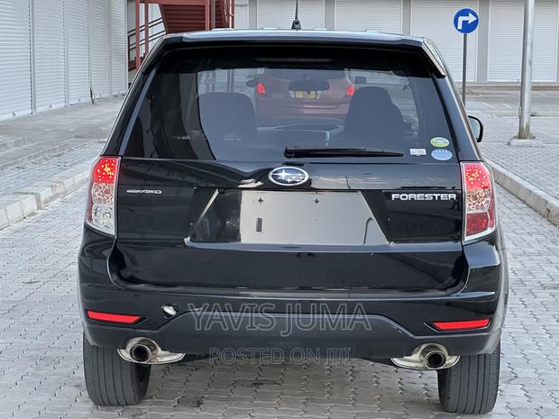 Subaru Forester 2012 Black