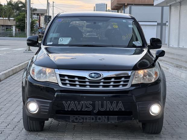 Subaru Forester 2012 Black