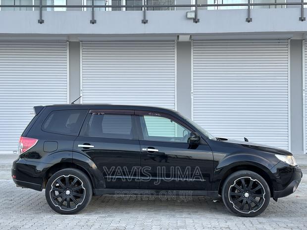 Subaru Forester 2012 Black
