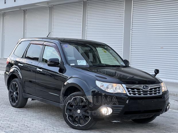 Subaru Forester 2012 Black