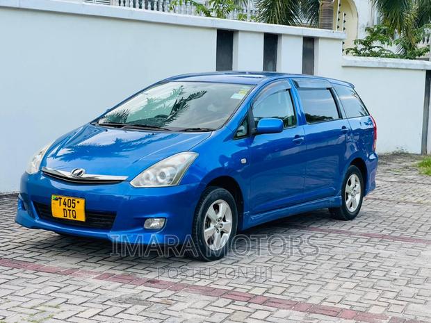 Toyota Wish 2006 Blue