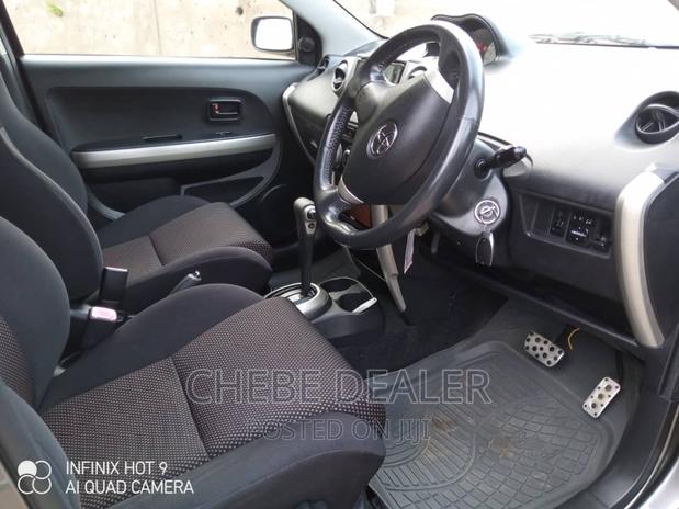 Toyota IST 2005 Gray
