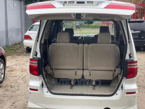 Toyota Alphard 2005 Pearl