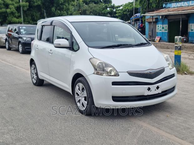 Toyota Ractis 2008 White