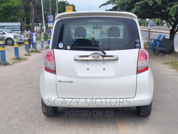 Toyota Ractis 2008 White