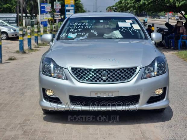 Toyota Crown 2009 Silver