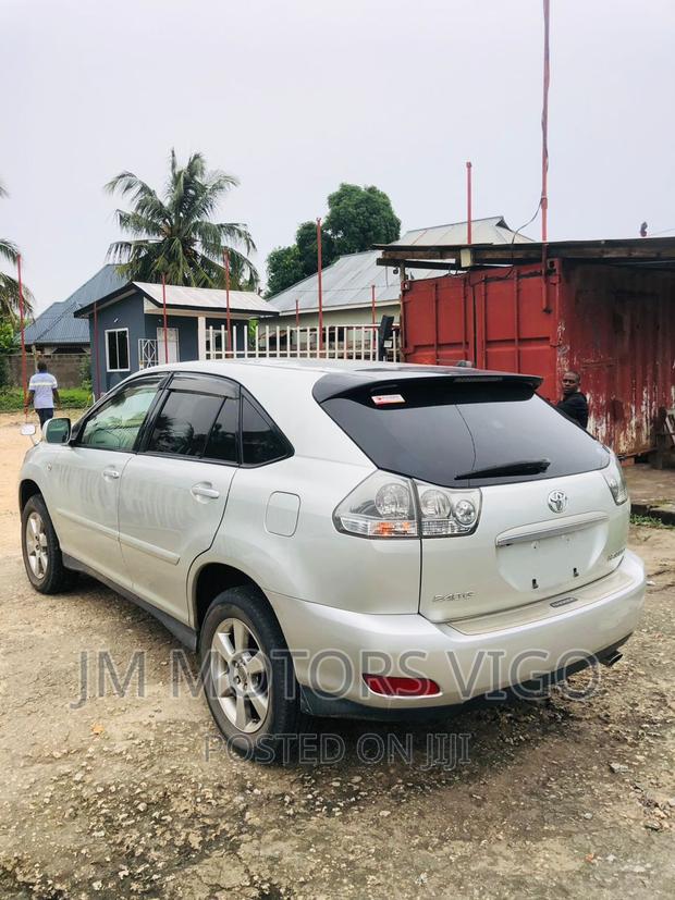 Toyota Harrier 2004 Silver