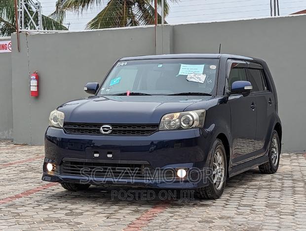 Toyota Corolla Rumion 2012 Blue