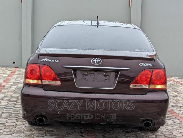 Toyota Crown 2007