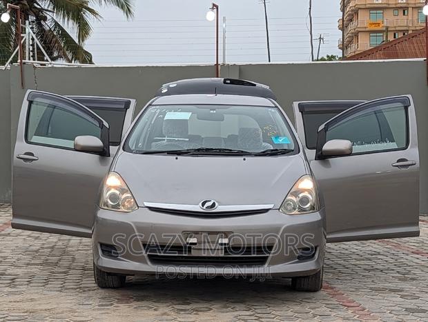 Toyota Wish 2006 Gray