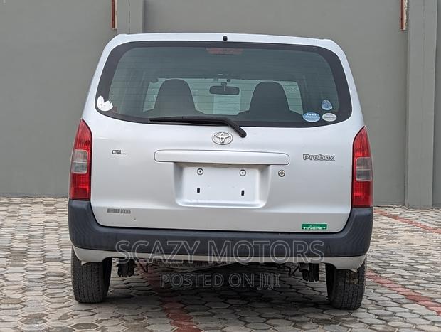 Toyota Probox 2009 Silver