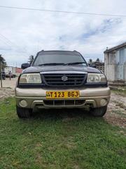 Suzuki Escudo 2000 Blue for sale