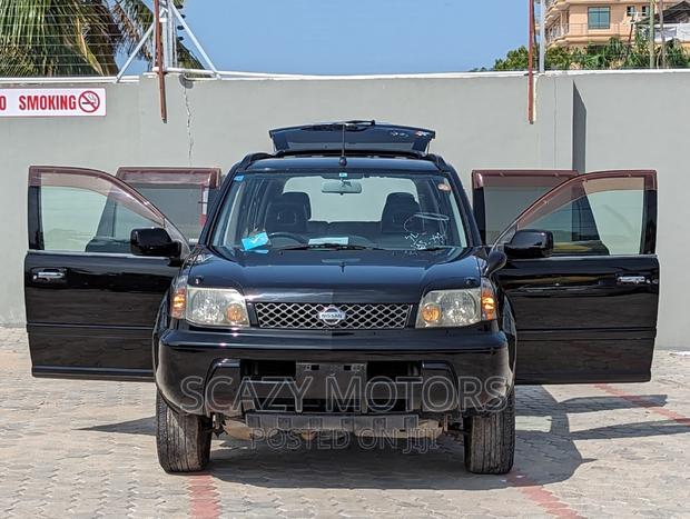 Nissan X-Trail 2006 Black