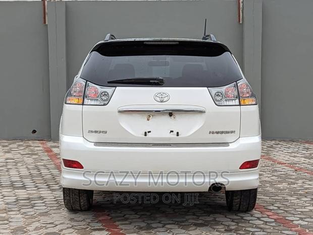 Toyota Harrier 2008