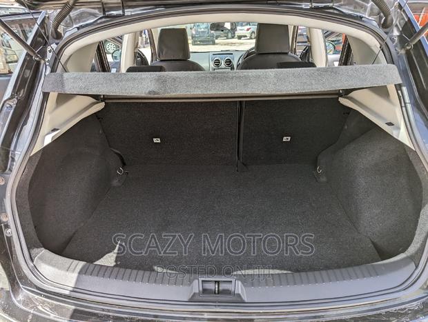 Nissan Dualis 2011 Black