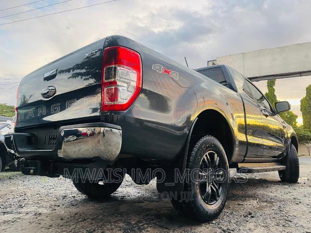 Ford Ranger 2016 Blue