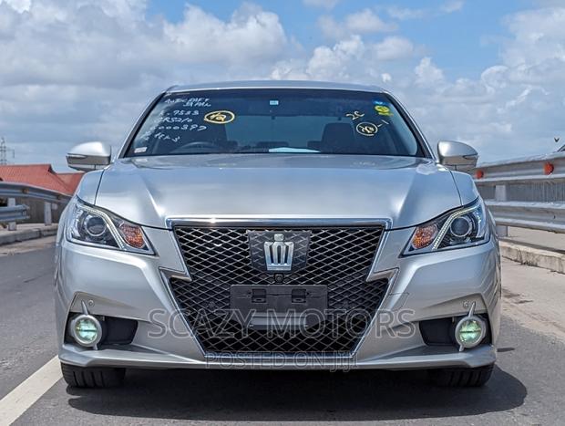 Toyota Crown 2014 Silver
