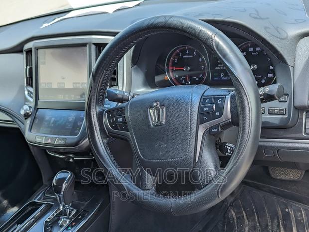 Toyota Crown 2014 Silver