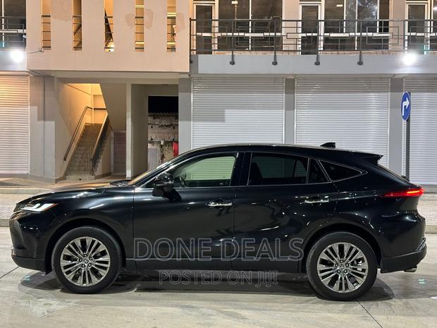 Toyota Harrier 2021 Black