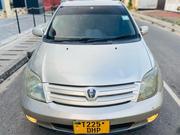 Toyota IST 2003 Gold for sale