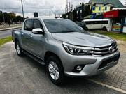 Toyota Hilux 2018 Gray for sale