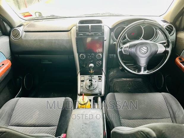 Suzuki Escudo 2005 Black
