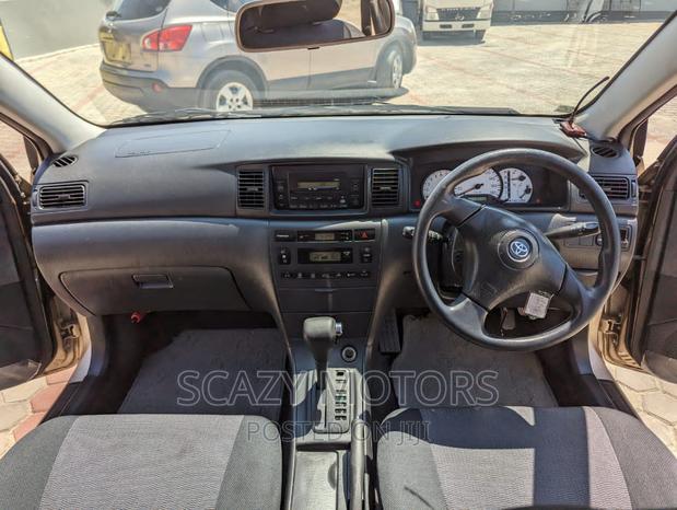 Toyota Allex 2002 Gold