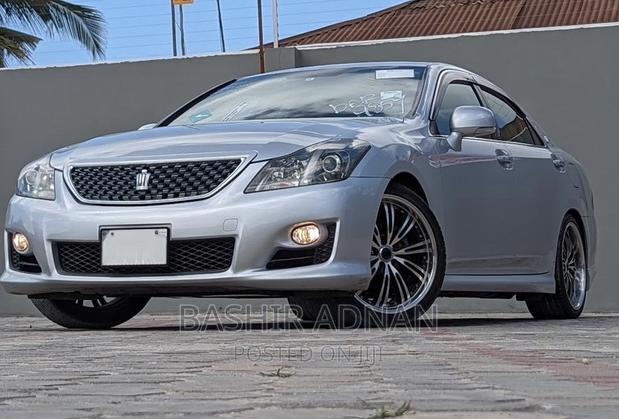 Toyota Crown 2008 Gray