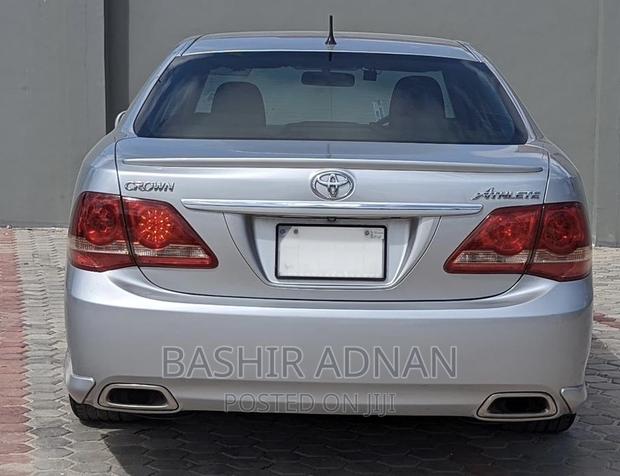 Toyota Crown 2008 Gray
