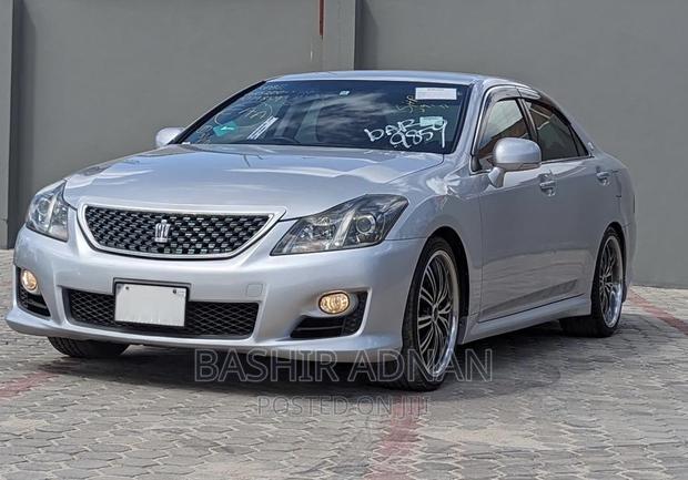 Toyota Crown 2008 Gray