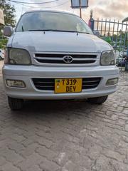 Toyota Noah 2004 White for sale