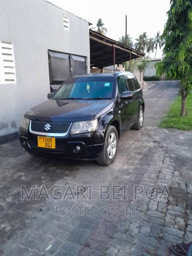 Suzuki Escudo 2005 Black