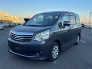 Toyota Noah 2010 Gray for sale