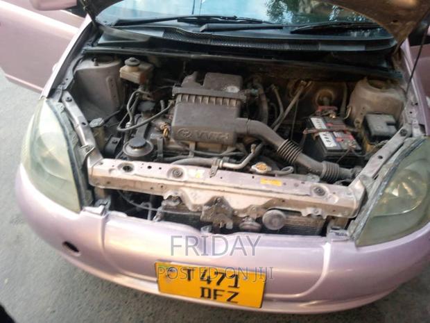 Toyota Vitz 1.0 FWD 5dr 2003 Pink