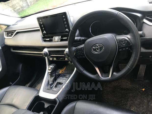 Toyota RAV4 Adventure 2021 Brown
