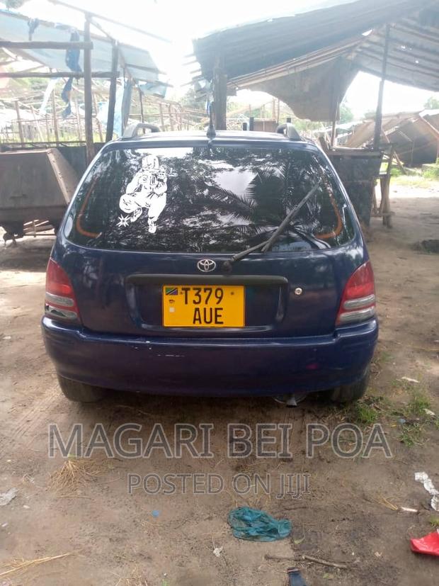 Toyota Starlet 2000 Blue