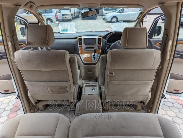 Toyota Alphard 2006