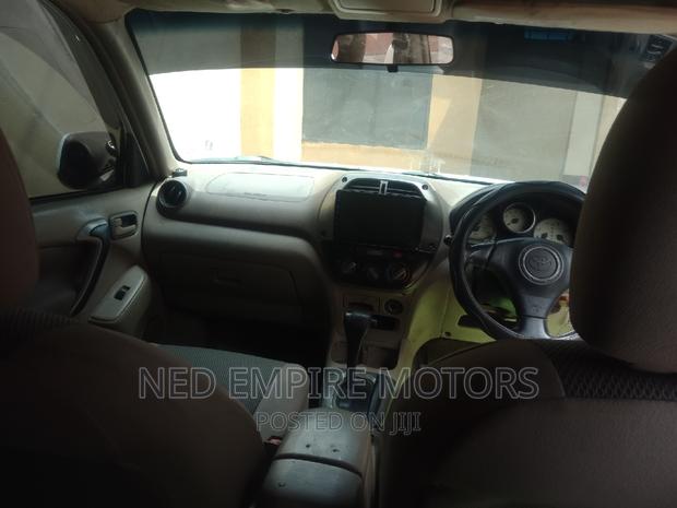 Toyota RAV4 2.0 D-4D 4x4 2007 White