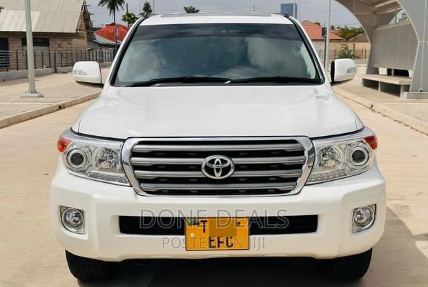 Toyota Land Cruiser 2012 Black