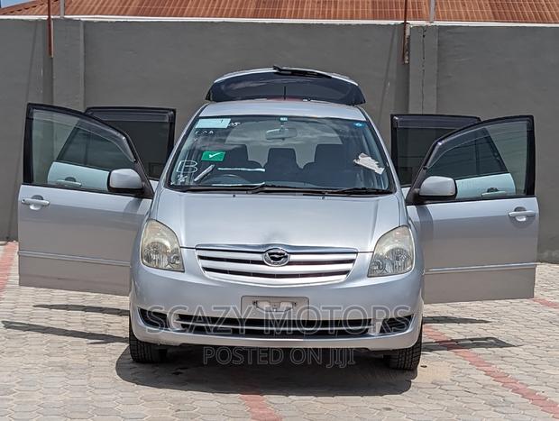 Toyota Corolla Spacio 2003