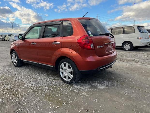 Mazda Verisa 2009 Red