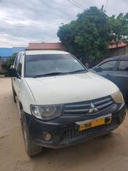 Mitsubishi L200 2004 White for sale