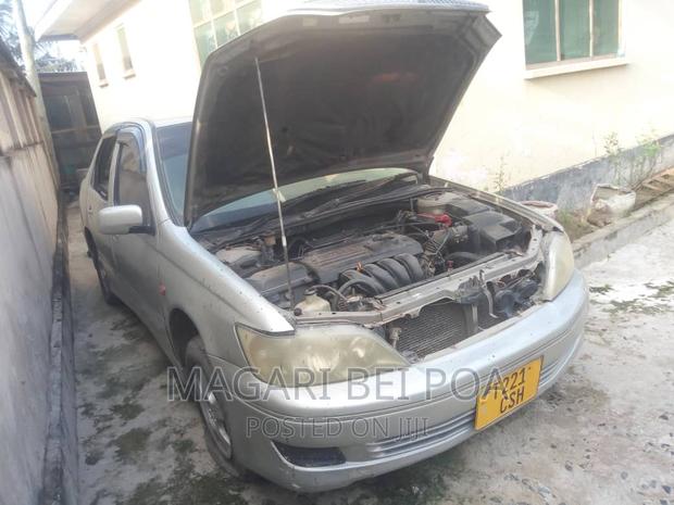 Toyota Vista 2002 Silver