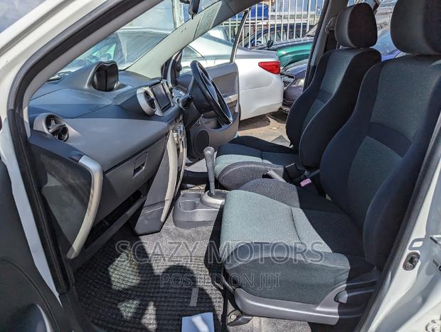 Toyota IST 2006 White